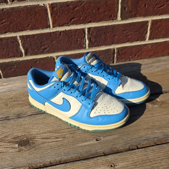Nike Dunk Low (W) "Coast" - Picture 1 of 7